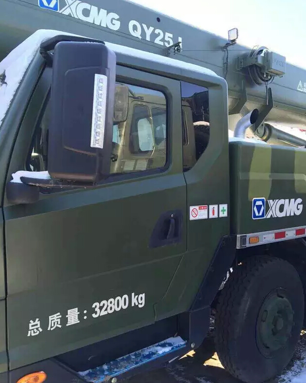 军用25J吊车