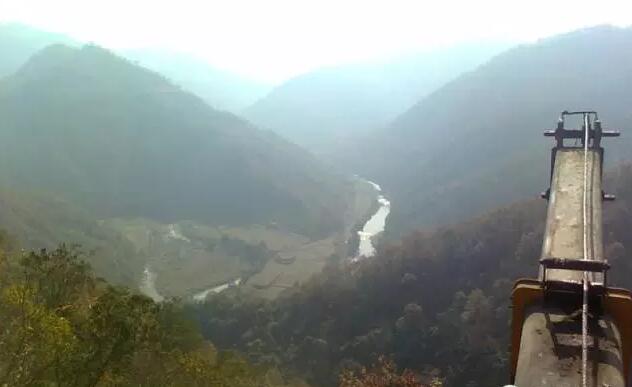 从吊车上往下看