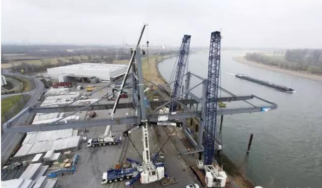 龙门吊安装成功