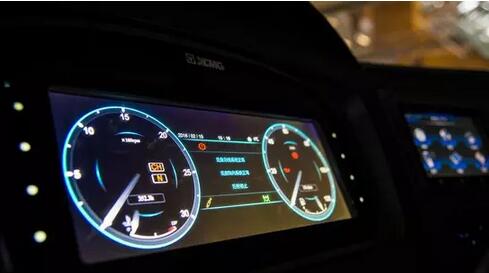 100吨全路面起重机仪表盘