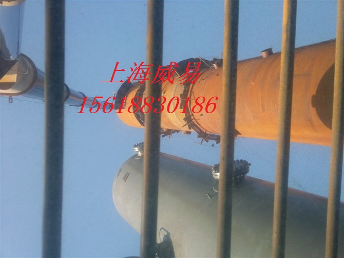 化工厂塔顶安装