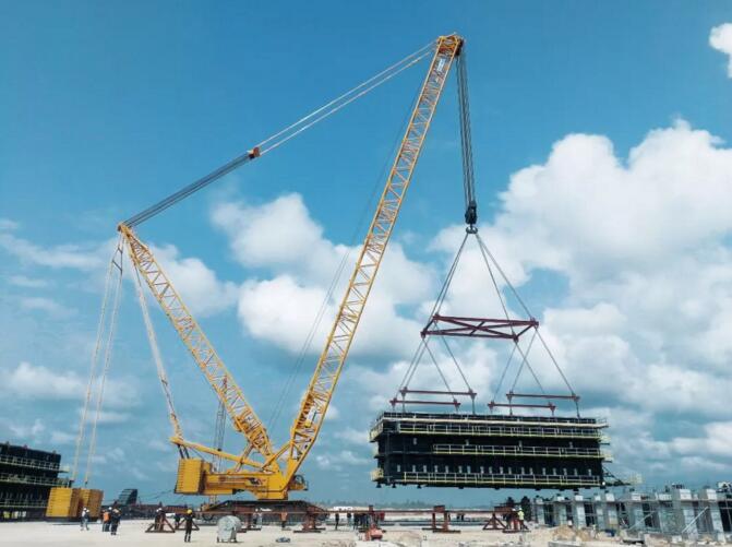 1600吨履带吊正在吊装